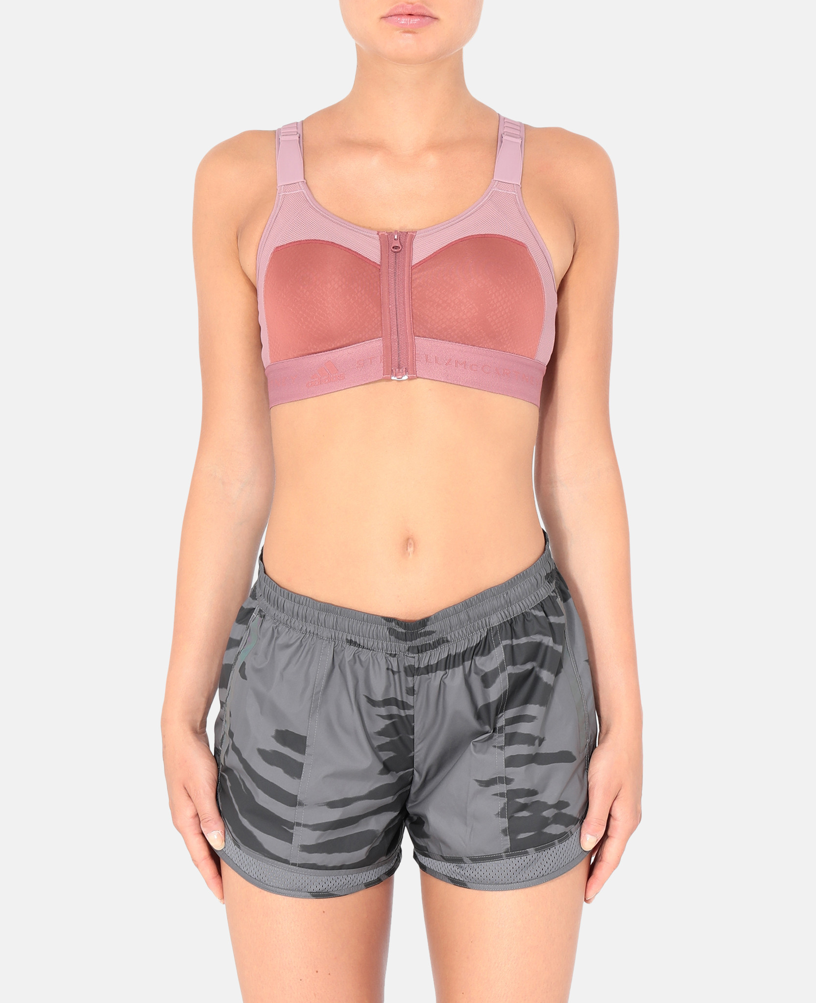 Colecții de moda dedicate Lunii Internationale de Constientizare a Cancerului de San 