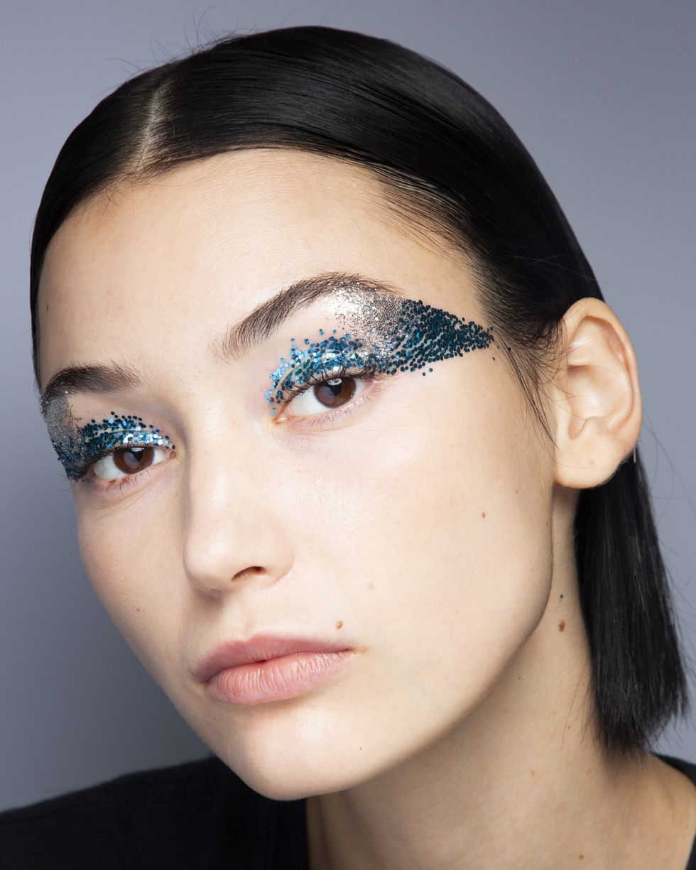 Idei de makeup pentru petrecerile de iarna