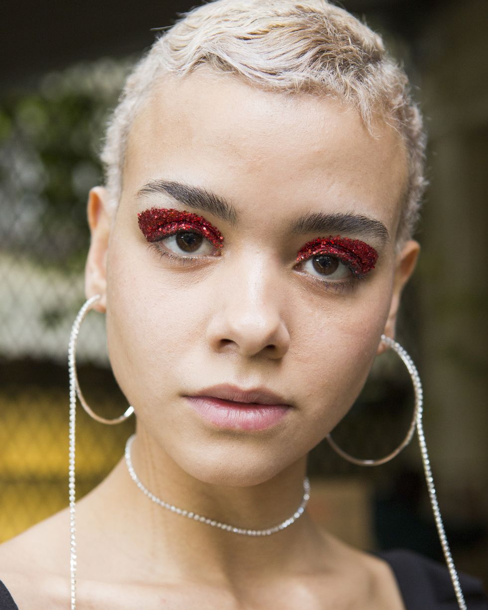 Idei de makeup pentru petrecerile de iarna