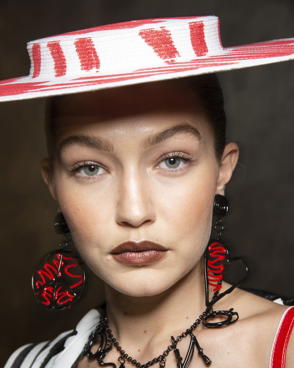  Idei de makeup pentru petrecerile de iarna